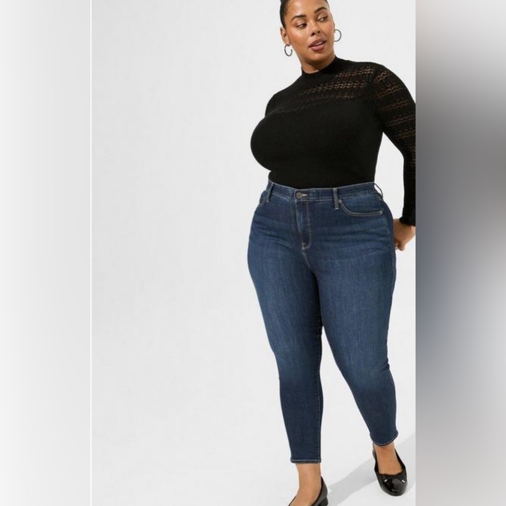 - Torrid Skinny Skyline Tall Jeans